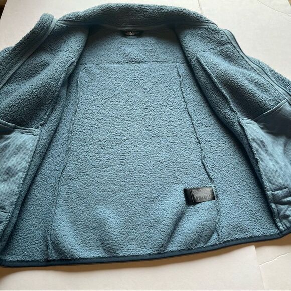 The North Face Women's Blue Fleece Jacket Full Zip Size Medium - Picture 6 of 10